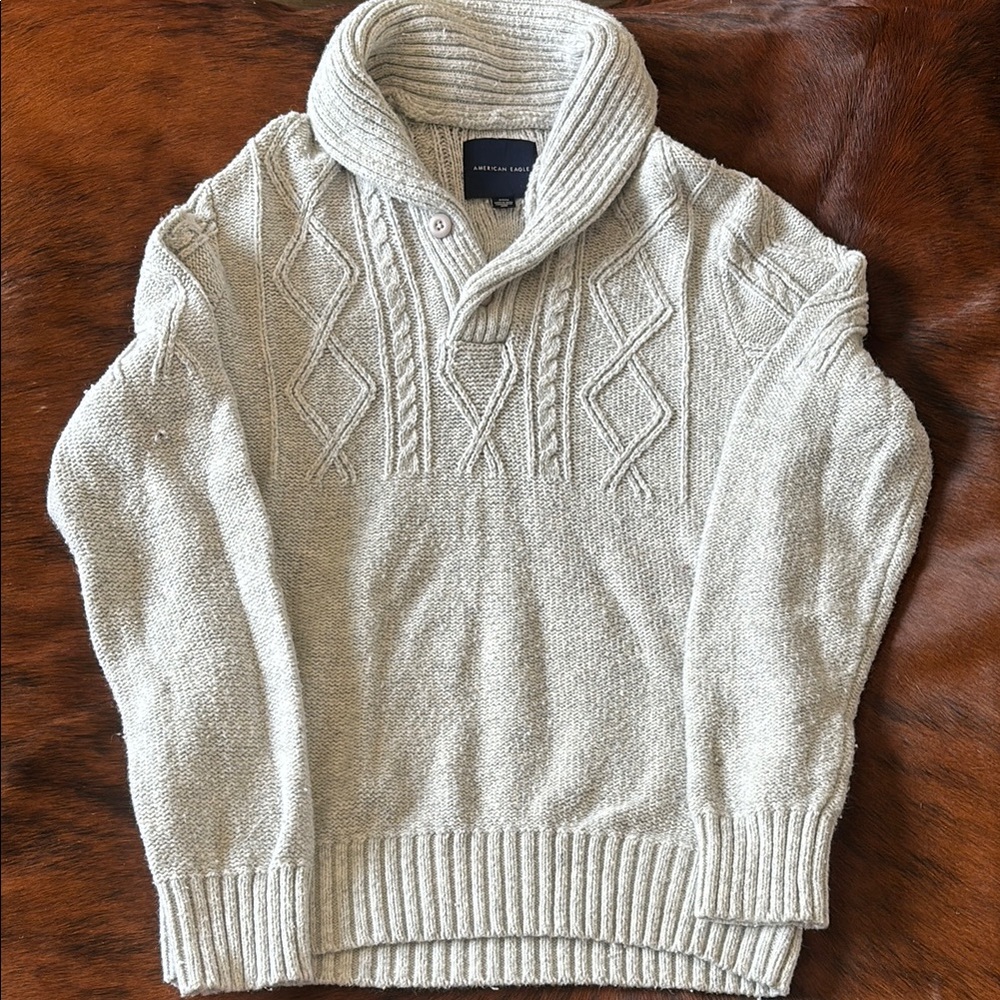 American Eagle Outfitters Men's Cream Sweater